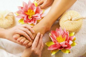 Our spa manicure and pedicure services soothe with a warm neck pillow. Skin exfoliation and a hydrating massage are extended to the elbow for manicures and to the knee for pedicures, which also include a customized foot bath with essential oil. A paraffin treatment seals in moisture for softer hands and feet. Nails are polished to perfection with our luxury nail care services. Manicure & Pedicure Our spa manicure and pedicure services soothe with a warm neck pillow. Skin exfoliation and a hydrating massage are extended to the elbow for manicures and to the knee for pedicures, which also include a customized foot bath with essential oil. A paraffin treatment seals in moisture for softer hands and feet. Nails are polished to perfection with our luxury nail care services.